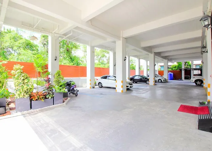 Pak-d Hotel 2*
